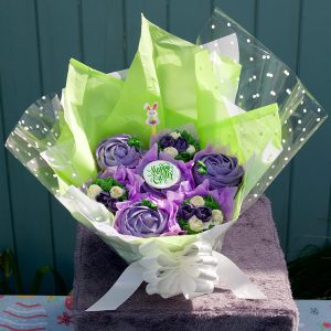 Easter cupcake flower bouquet
